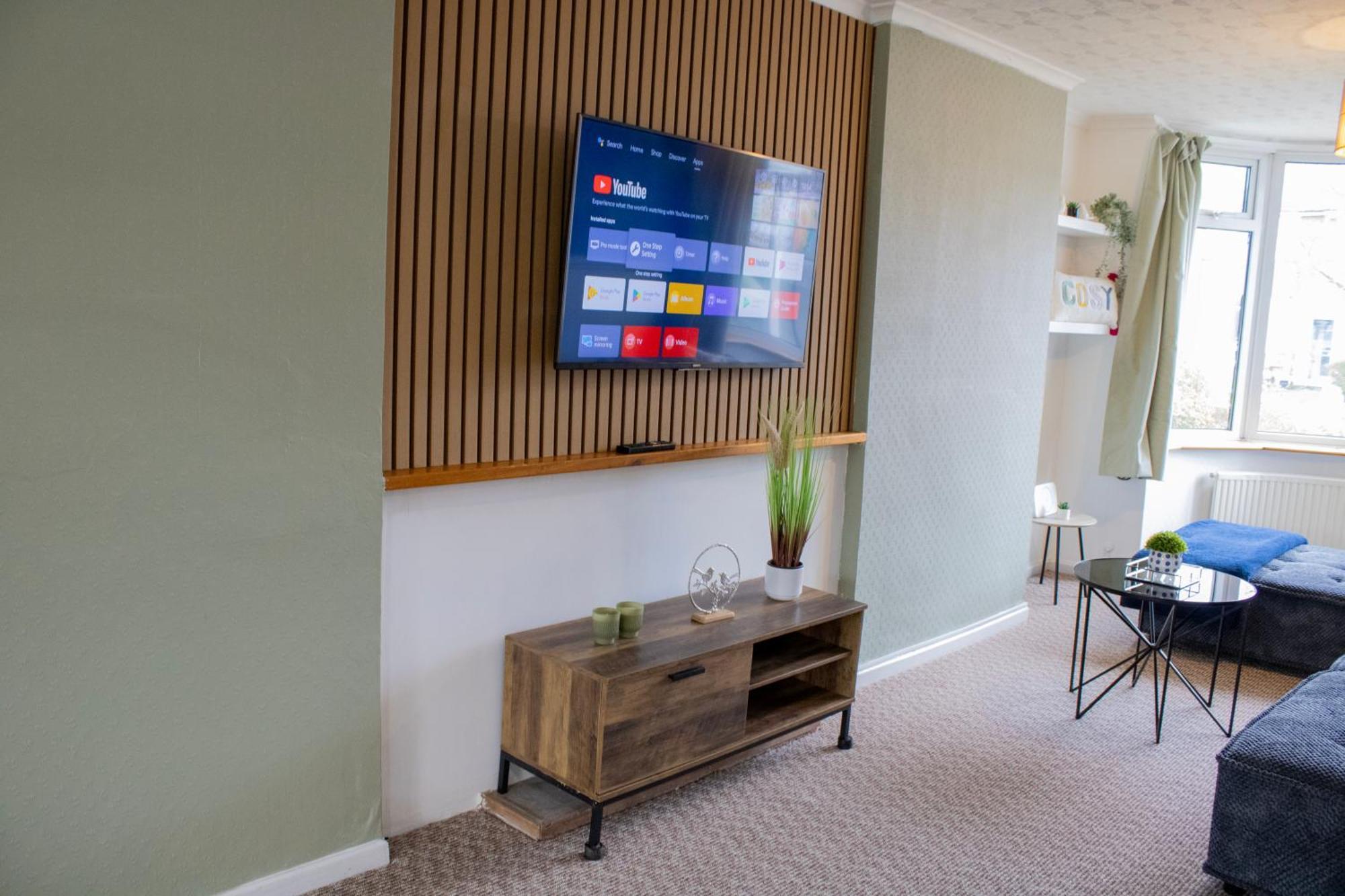 Harvard House, Stylish 3 Bedroom House In Solihull 5 Mins To The Nec, Bhx ,Jlr With Free Parking バーミンガム エクステリア 写真